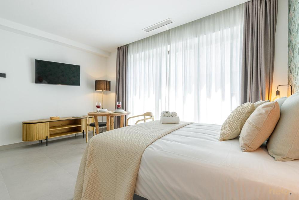 Cervantes Suites — Photos 3